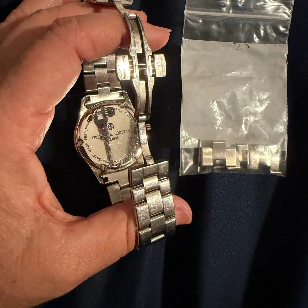 Frederique Constant Silver Watch with Diamond markers - Picture 5 of 9